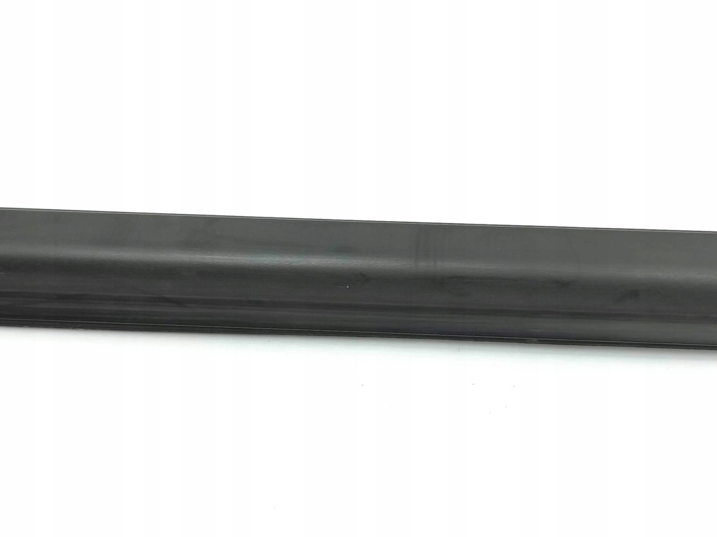 фото №11, Hyundai kona i 2019 левая сторона молдинг прокладка стекло дверь передних