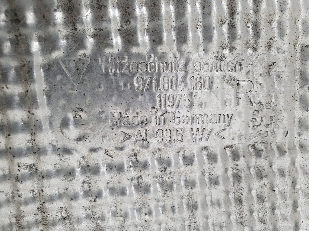 фото №9, Porsche panamera 971 16- направляющая бампера правый задняя