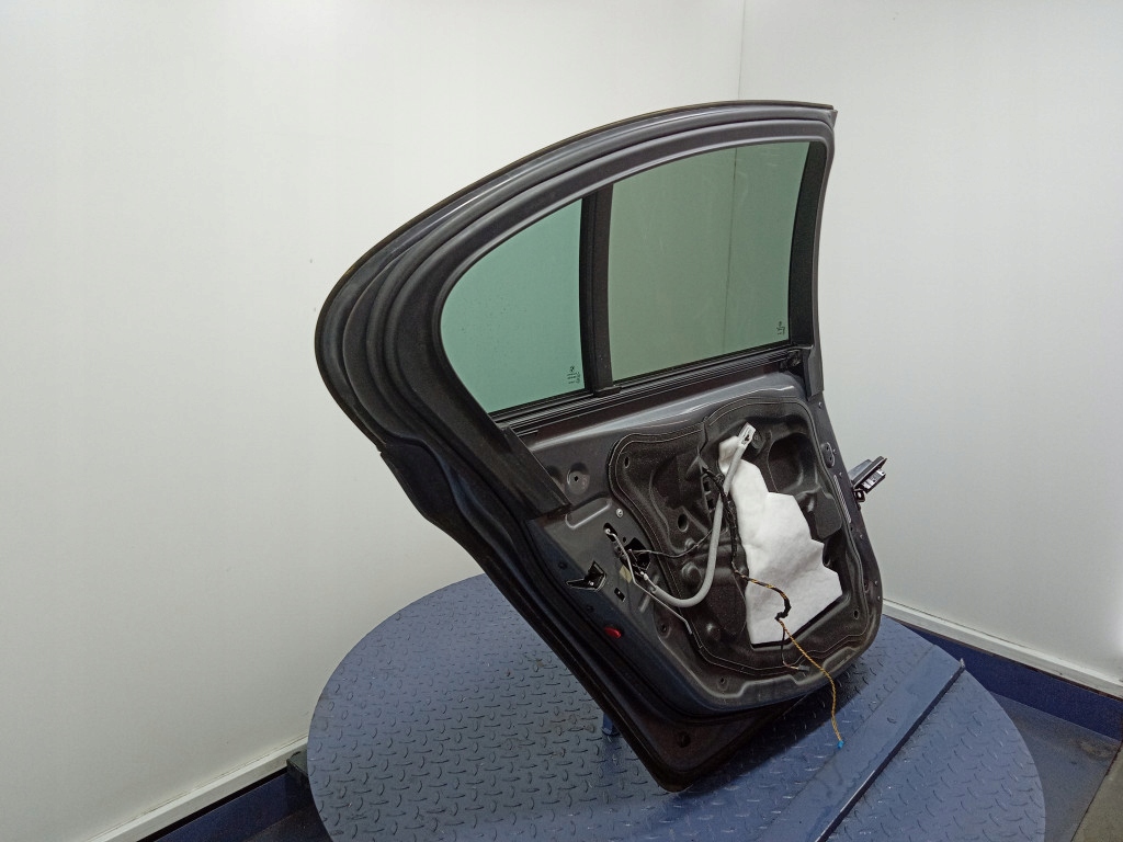 Bmw 5 f10 дверь задний левая задние a52 space-grey металлик Киев