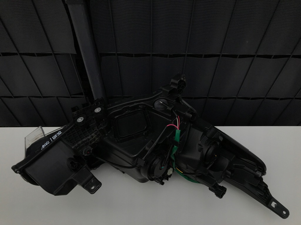 фото №5, Nissan leaf ii 2 левая лампа перед линза led 17-