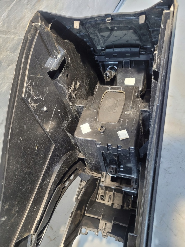 фото №16, Тунель середній підлокітник оригінальний номер 9682469677 citreon c5 x7 10r.