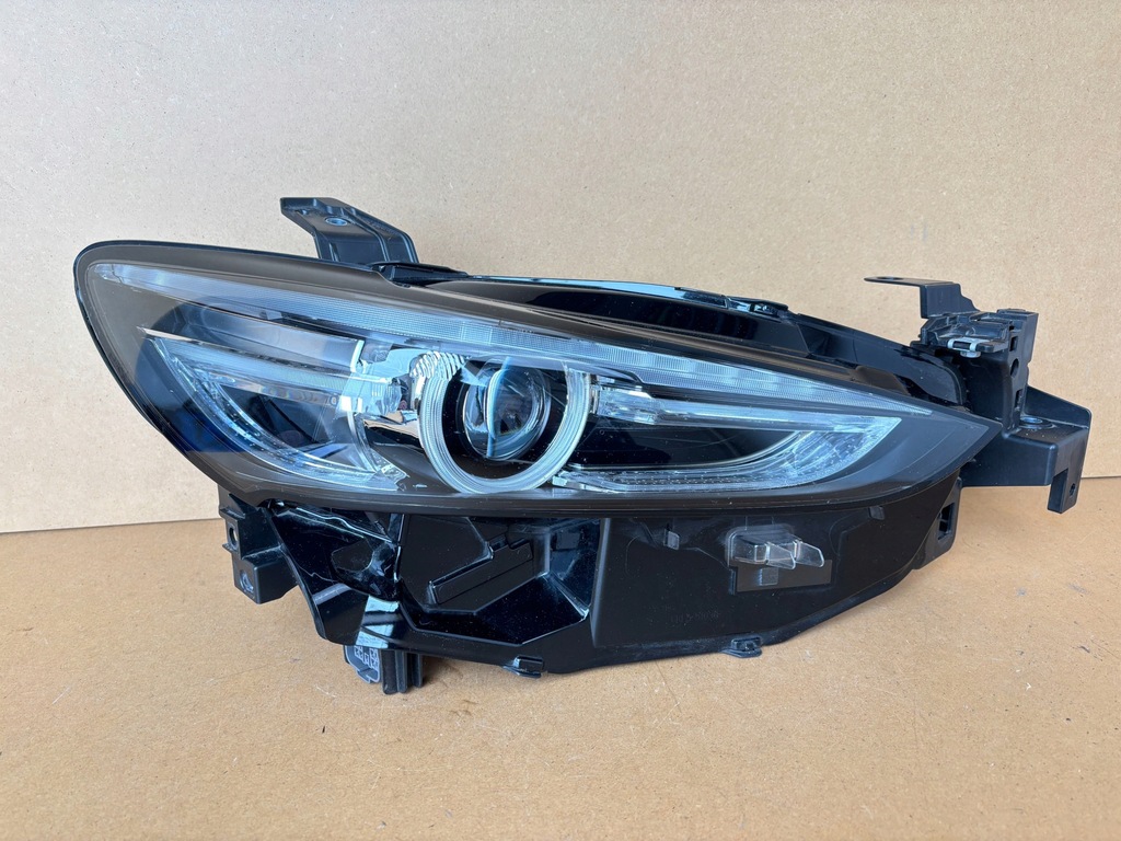 фото №1, Лампа full led правая перед mazda 6 18-21