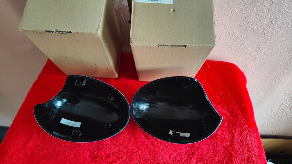 Накладка зеркало правый  левая mini r55 r56 r57 r58 r59 r60 2157409 с Разборки