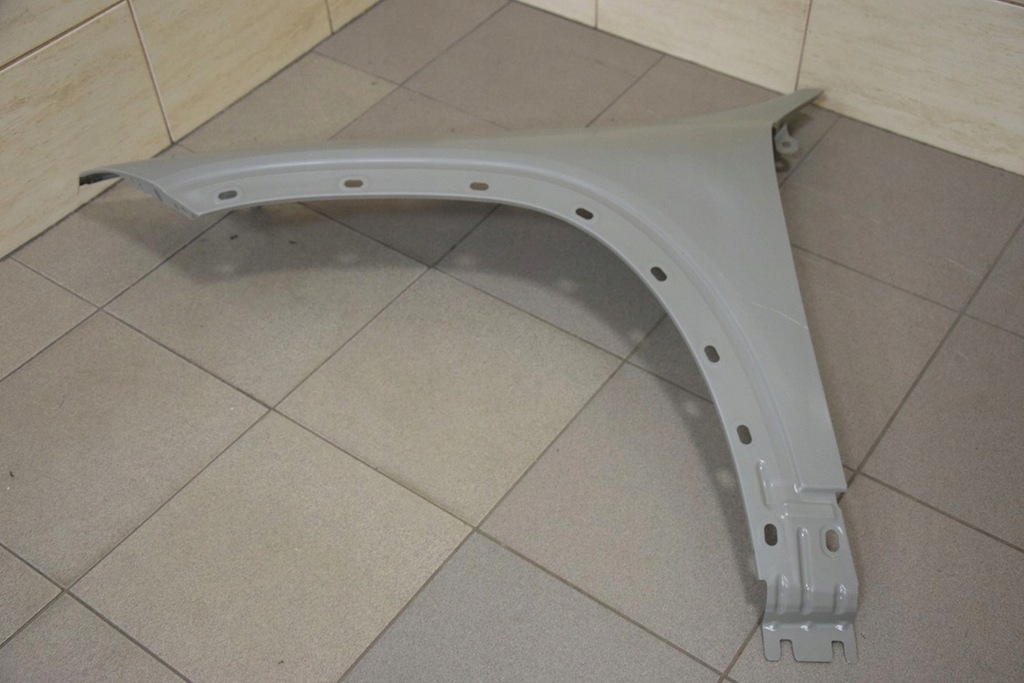 фото №10, Mercedes eqb x243 21-r. передний крыло перед новый oryg. 243