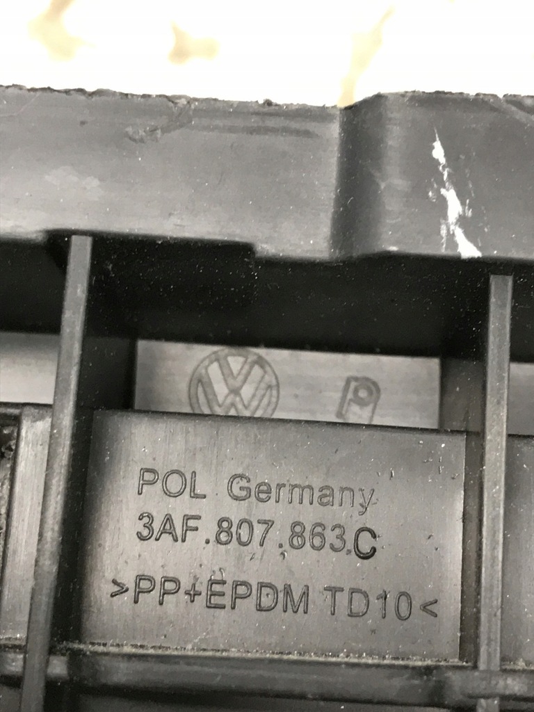 фото №7, Vw passat b7 напрямна бампера задня 3af807863c