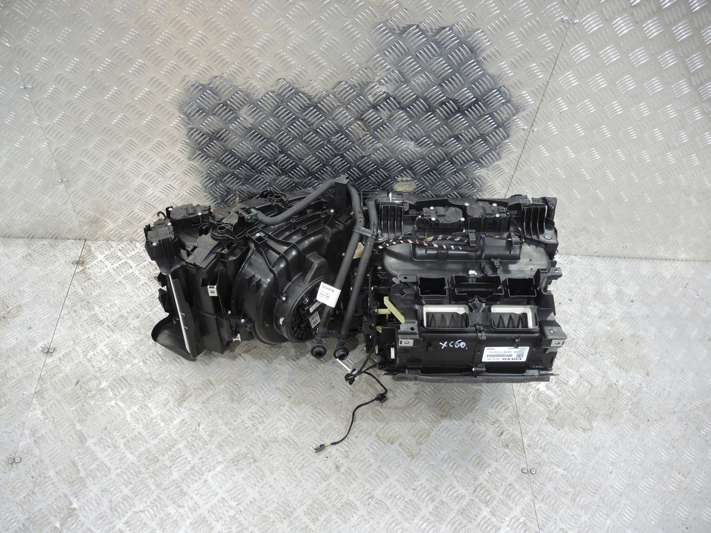 фото №1, Volvo xc60 ii отопитель p3226260