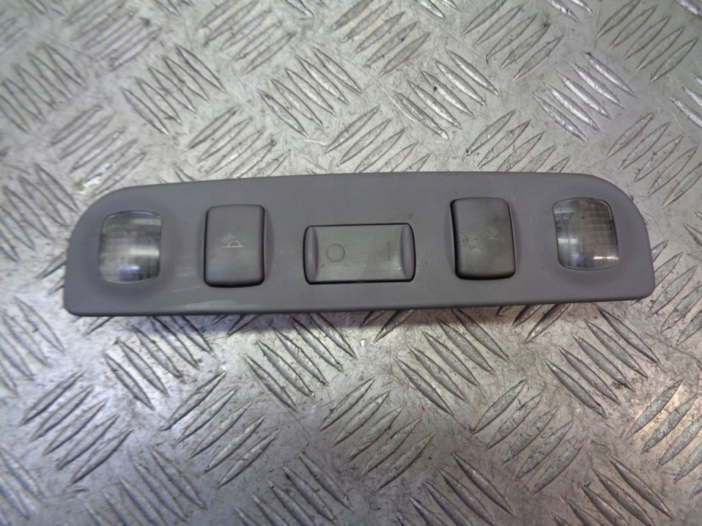 Купити Освітлення кабіни задня audi a4 b5 8d094711aa