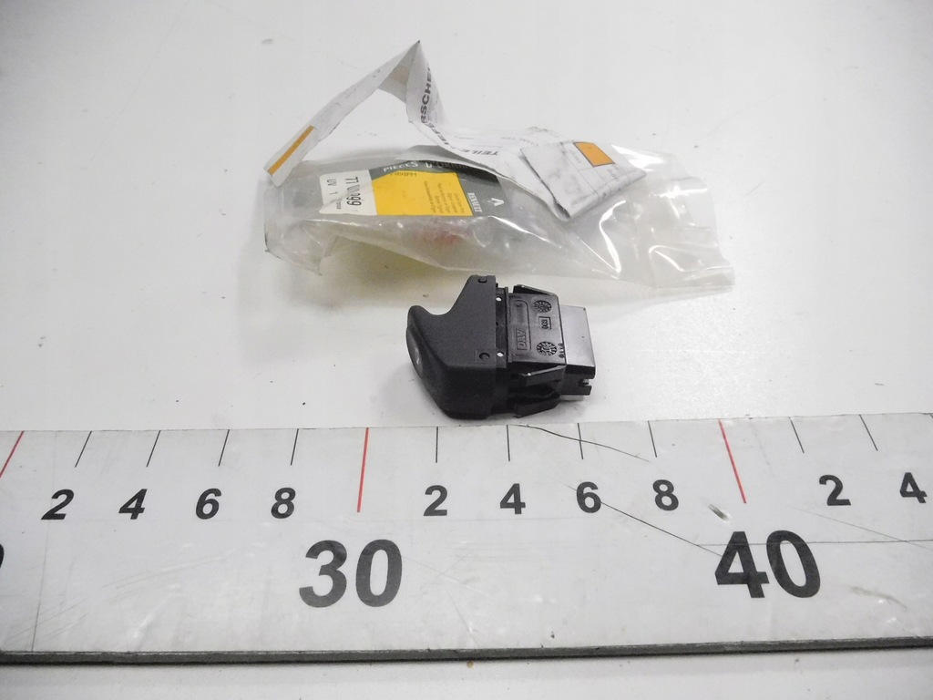 фото №12, Переключатель стекло renault clio ii оригинальный номер 7700429999