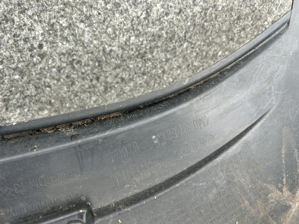 Купить Audi q7 4m рестайлинг  s-line накладка бампера задний  4m0807521j 4m0807941j