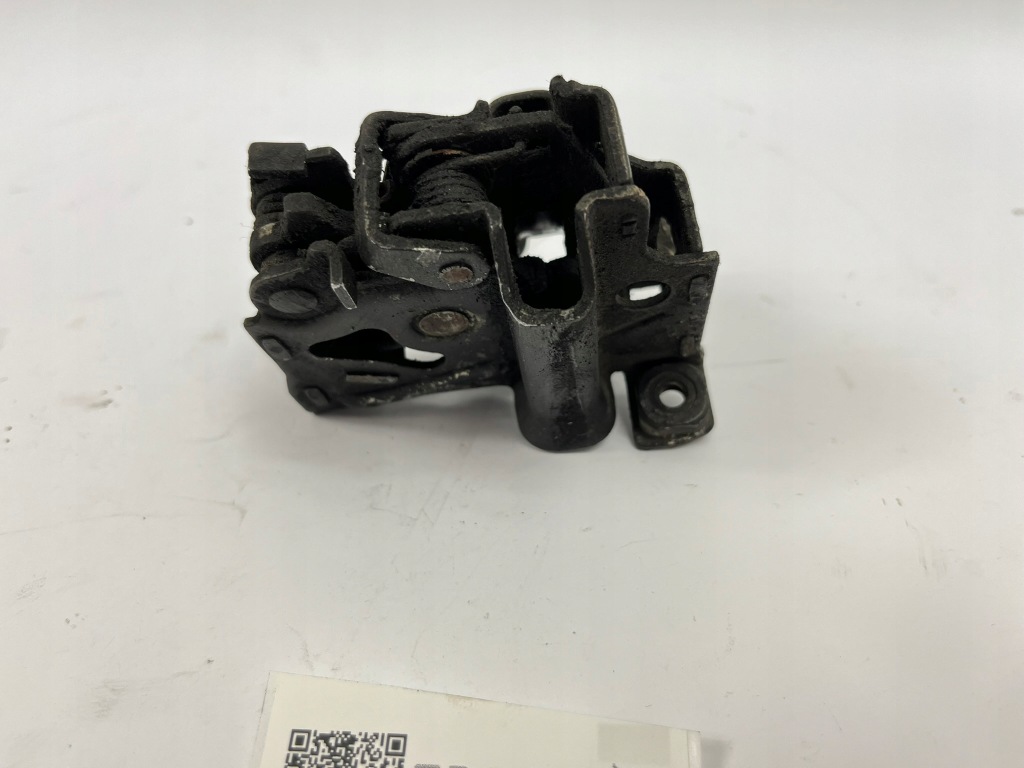 Купить Замок капот левый mercedes w126 se sel 1268800360