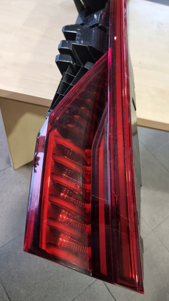 фото №11, Лампа задня audi q8 накладка задня 4m8945095q usa