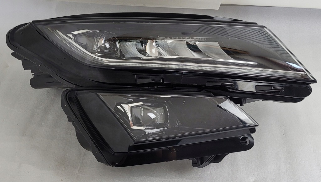 фото №1, Лампа правая перед full led skoda kodiaq 2016- 566941016f