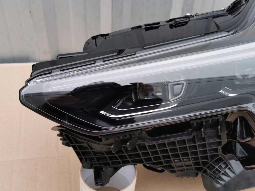 Polestar 3 iii 24- лампа передняя левая bardzo ładna 32450052 с Разборки