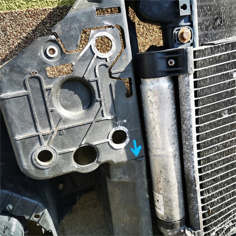 Mini r50 r52 1.6 підсилювач ремінь передній радіатор в Україні