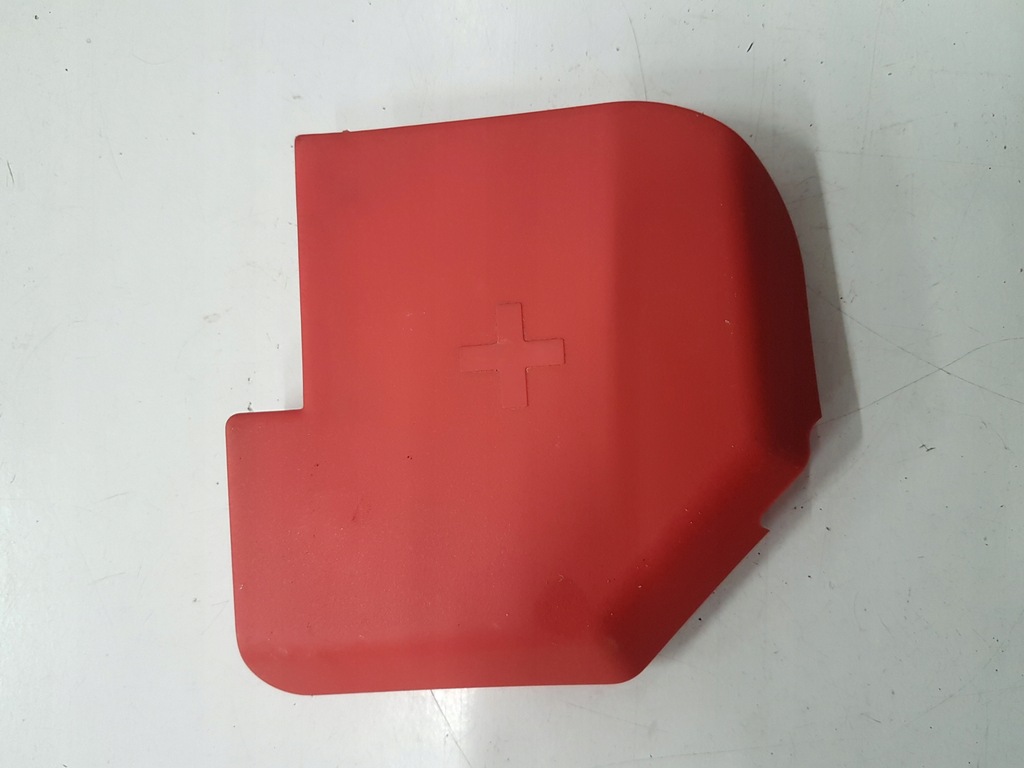 фото №1, Защита клеммы плюса mercedes c-klasa w205 14-