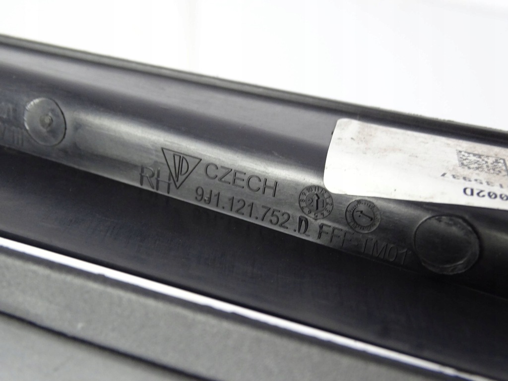 фото №7, Воздуховод воздуха правая porsche taycan 9j1 audi gt e-tron