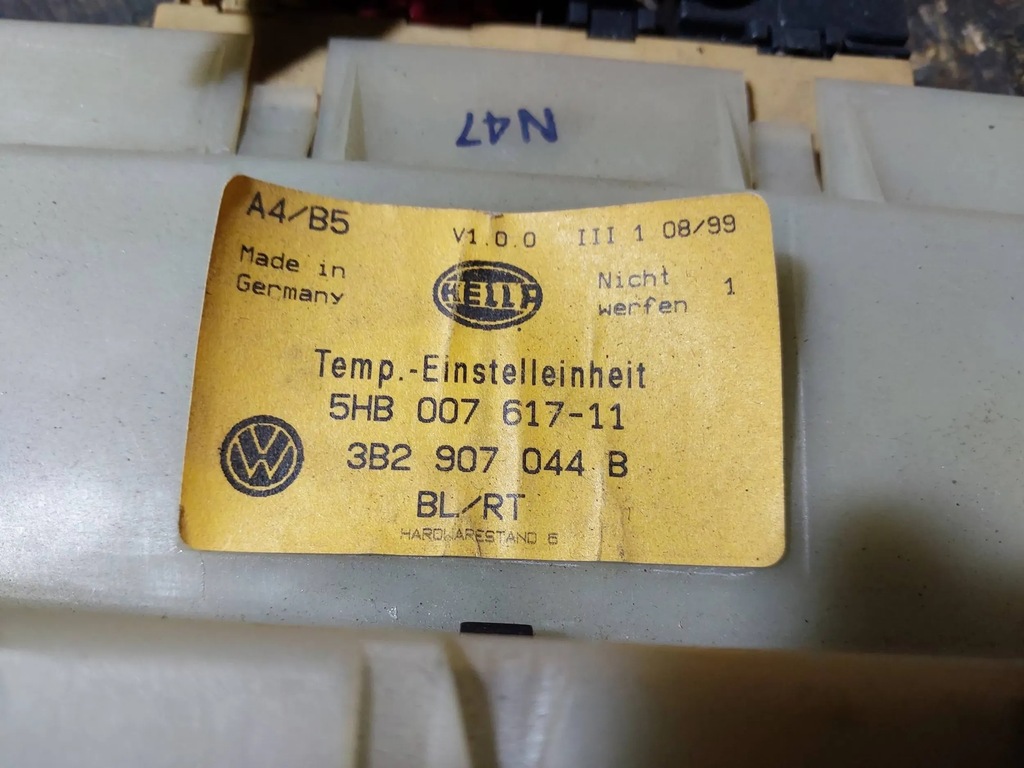 фото №12, Панель обдув кондиционера vw passat b5 3b2907044b