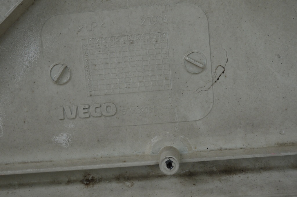фото №7, Капот решётка радиатора iveco eurocargo 02-08 решётка радиатора