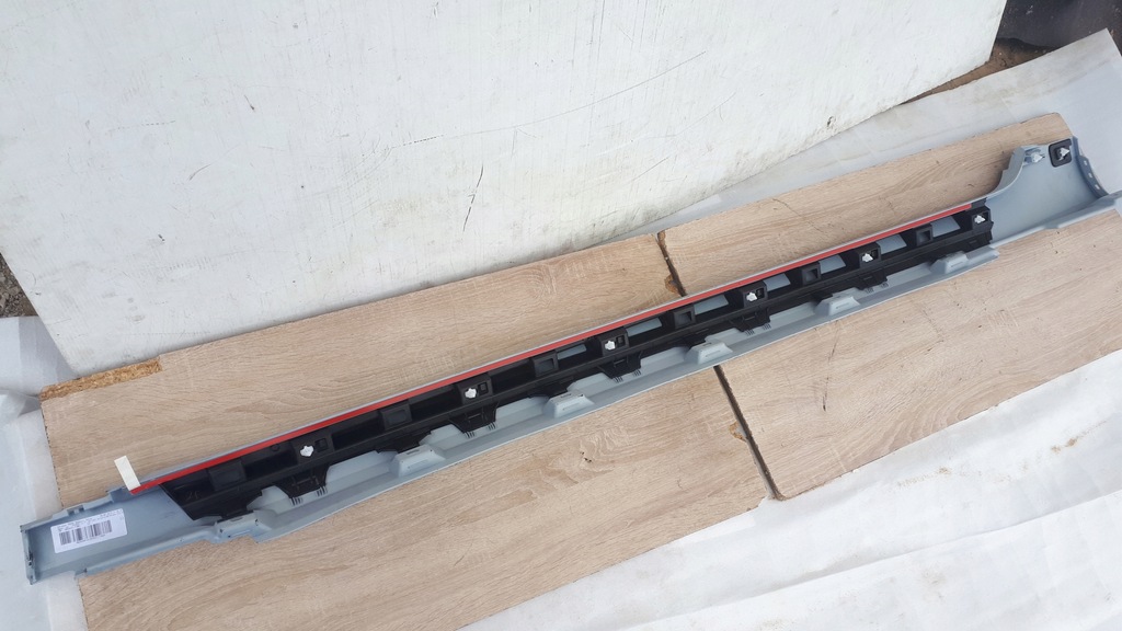 фото №4, Vw arteon 17- накладка порог порог молдинг правая