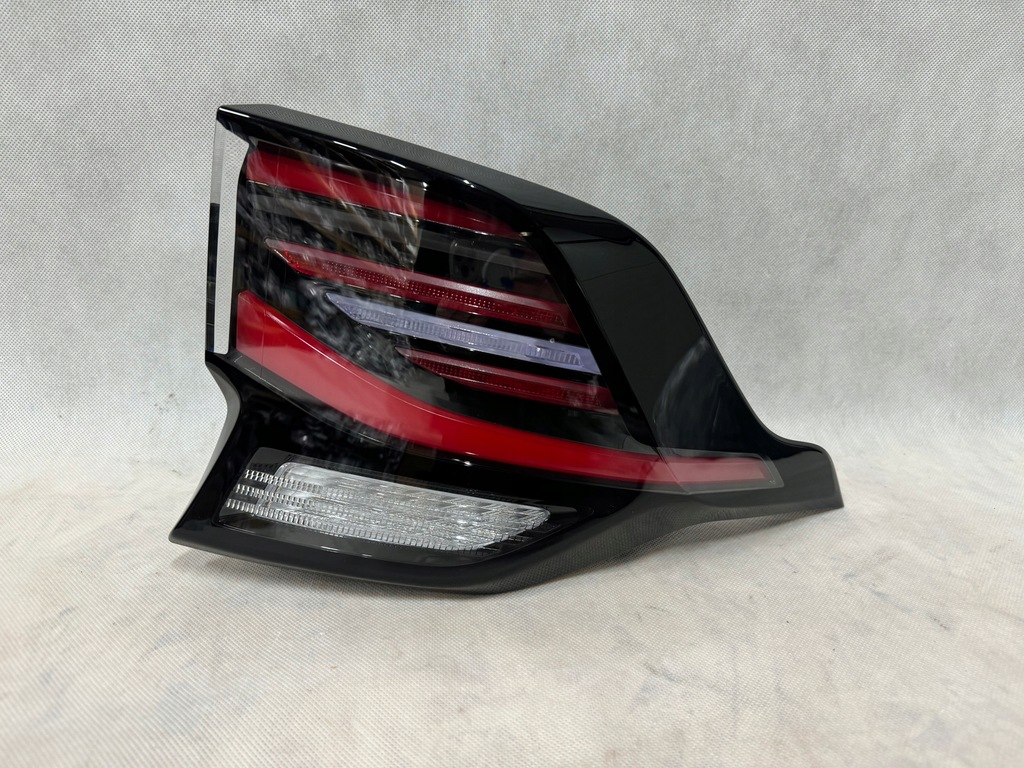 фото №1, Kia sportage v gt line 21- лампа задняя правая full led