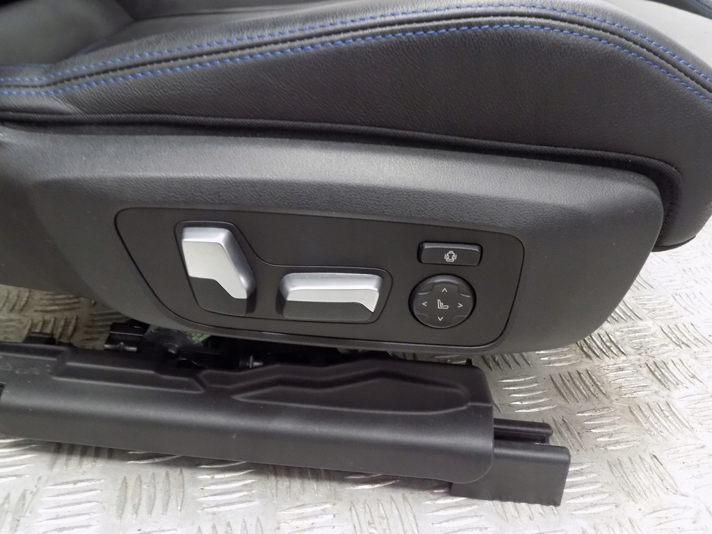 фото №11, Bmw x3 g01 обивка сиденья заднее сиденье обшивки кожа m-pakiet