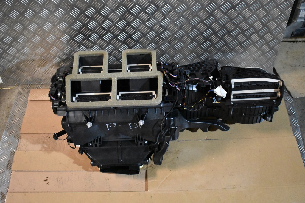 фото №1, Idealna обігрівач kpl. bmw f20 f30 1