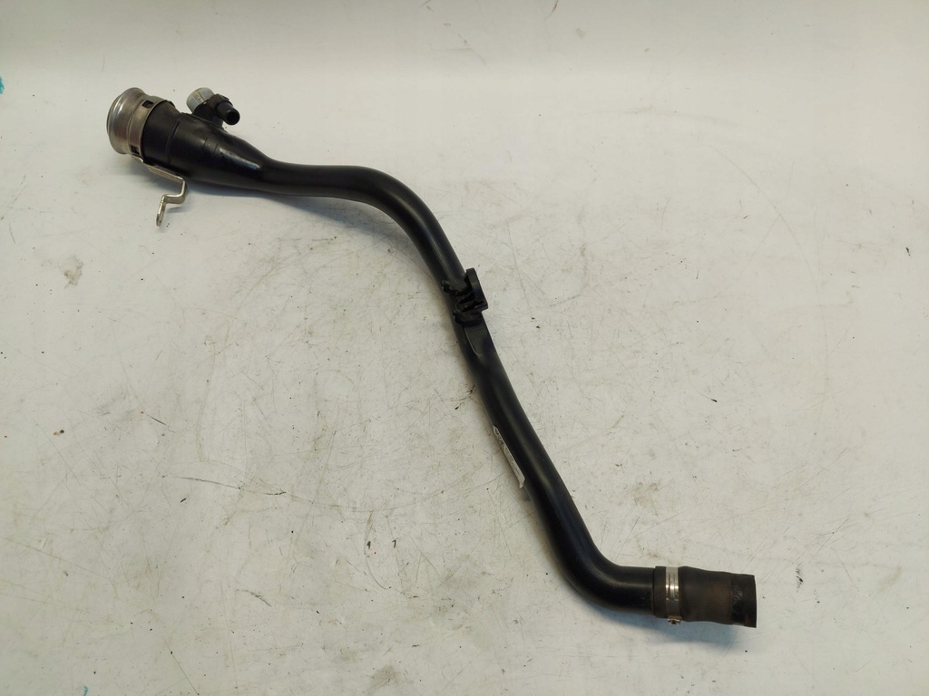 фото №1, Bmw u06 220d труба заливної пального 8741457