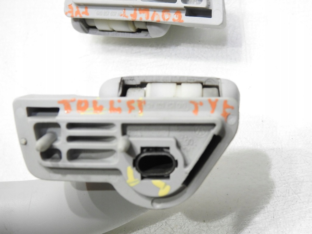 фото №6, Ручка кронштейн потолочный задняя vw touran i lift