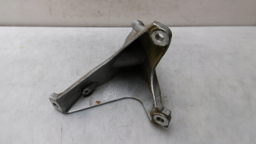 фото №2, Audi r8 420 4.2 fsi кронштейн ліва кронштейн 420199307f