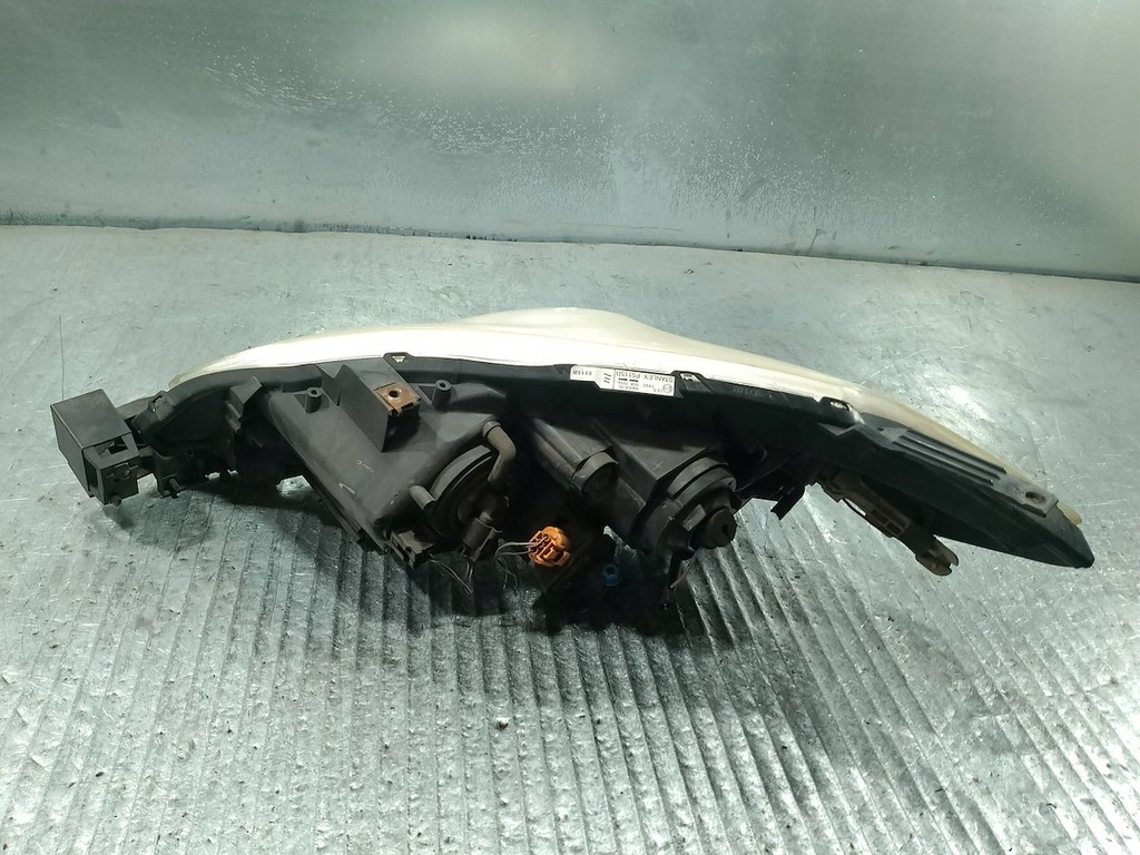 фото №9, Лампа перед права mazda 5 05-10 p5115r p4998