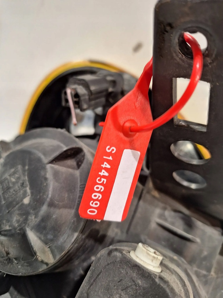 фото №7, Лампа перед ліва 8200301829 renault modus 04-