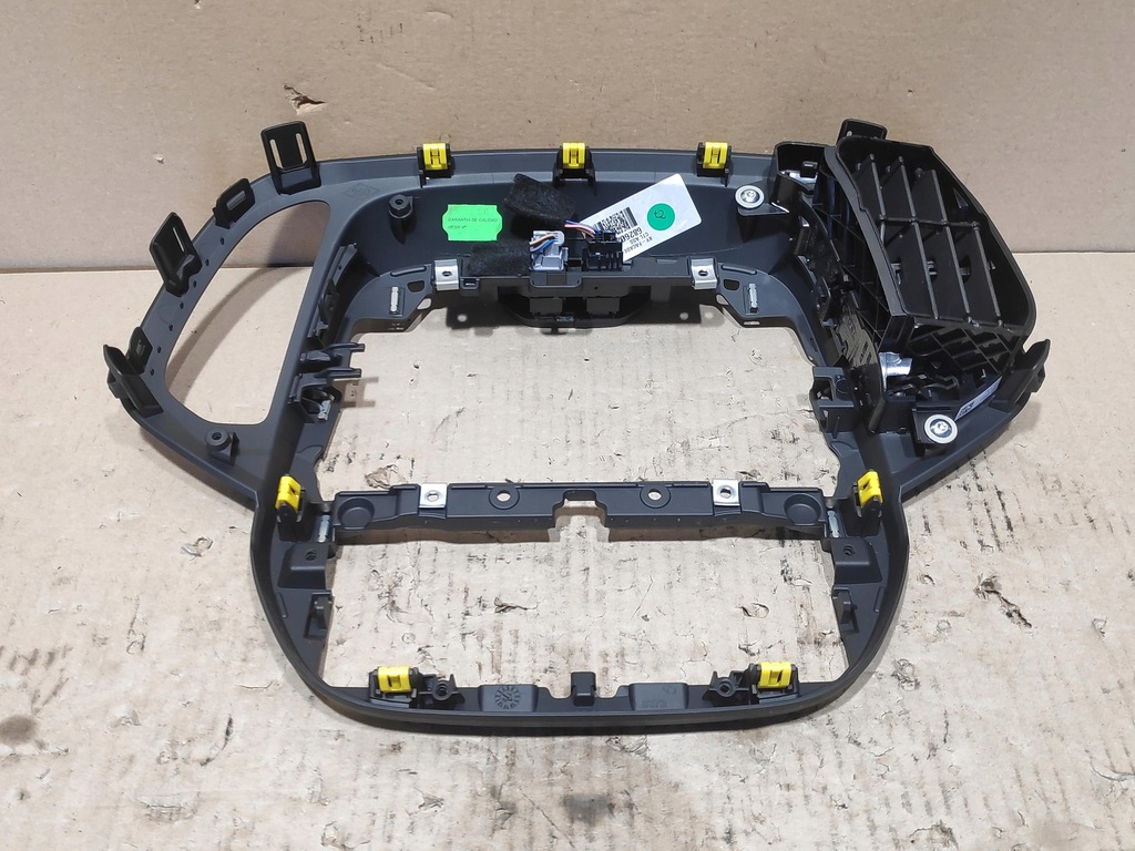 фото №2, Решётка обдув рамка dekor радио lift renault captur i 682602532r