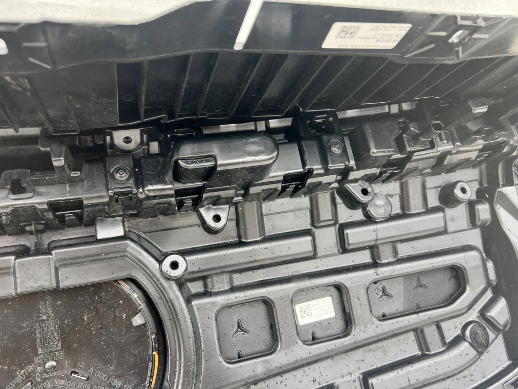 фото №13, Решітка радіатора решітка радіатора mercedes eqa 2021 a243 w243 бампер