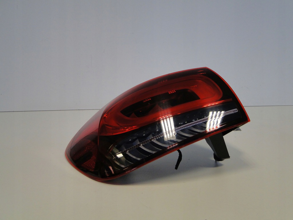 Mercedes лампа задня права gla 247 eqa 243 a2479062901 led європа Зі Шроту