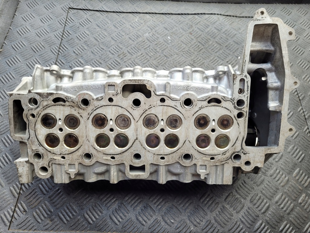 фото №13, Sprawdzona головка вали kompl pbg4d3-6090-ab jaguar xe x760 xf x260 2.0 d