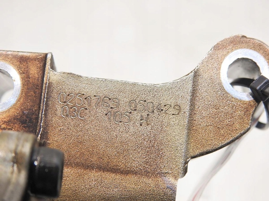 фото №6, Насос масла масляная vw golf v plus 1.6 fsi 03c105h