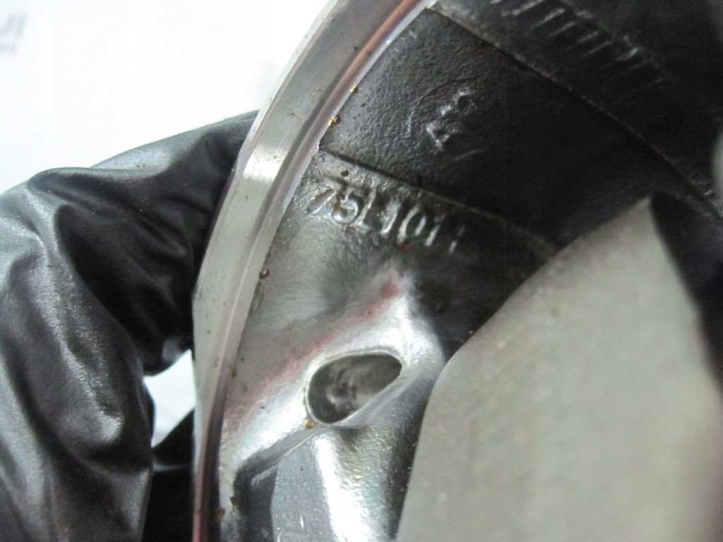 Ds3 partner 1.6 e-hdi 9h06 10jbej 91km поршень с шатун 75l101+ Доставка