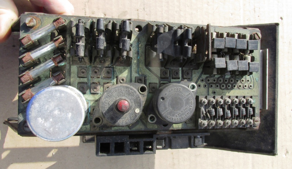 фото №1, Rolls silver shadow bentley коробка запобіжників