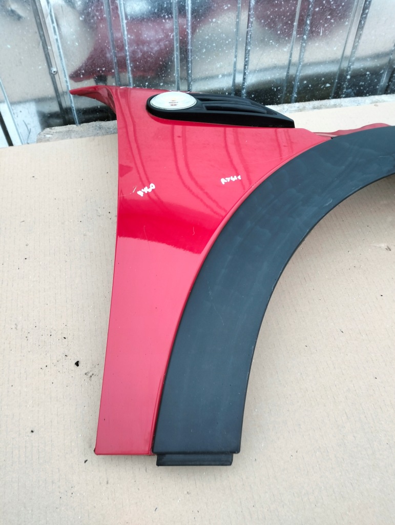 Крило перед правий mini r56 r57 рестайлінг  2010-2013 851 red chili Ціна
