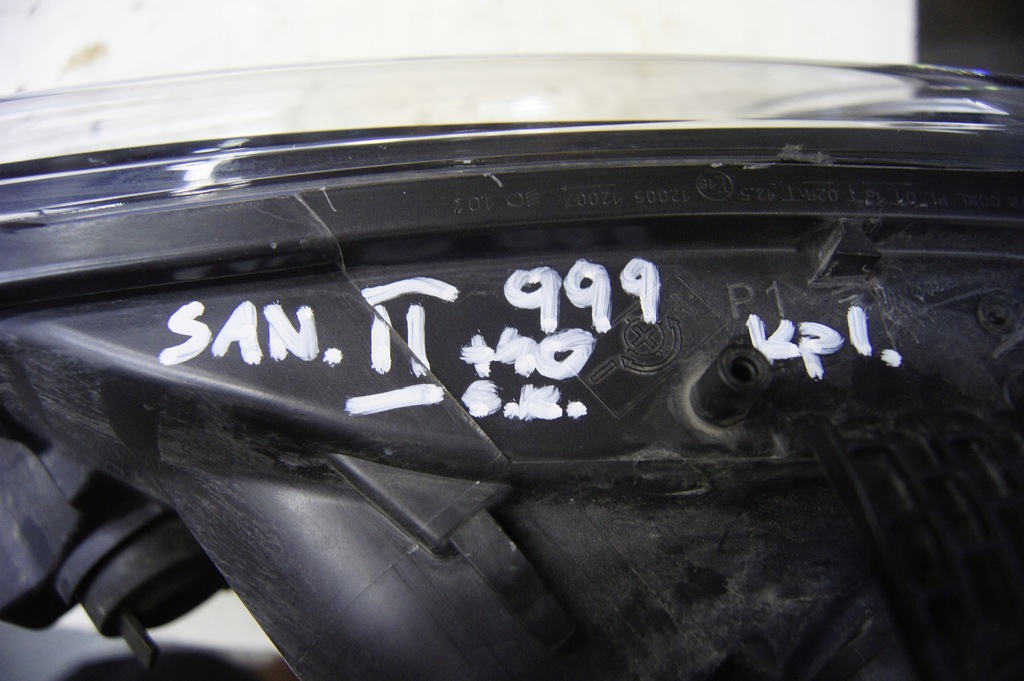 фото №11, Лампы передние лампа левая + правая передняя sandero ii stepway 0,9 tce