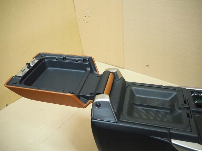 фото №3, Туннель средний подлокотник range sport i l320