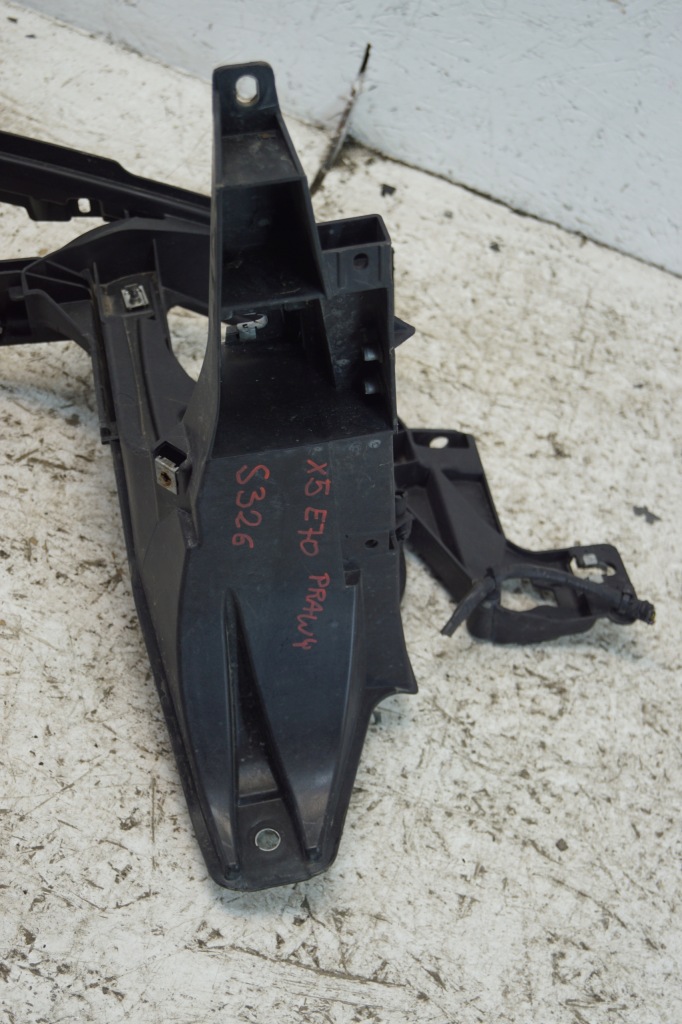 Направляющая кронштейн крыла правое bmw x5 e70 7157984 в Украине