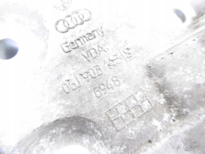 фото №3, Octavia ii основание фильтра 1,8tfsi 06j903143s кронштейн