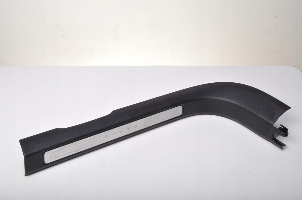 фото №1, V60 ii молдинг порог порог правая перед 31468391