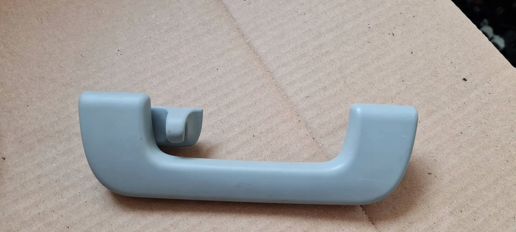 фото №1, A4 b9 8w ручка потолочный кронштейн левый задняя a5 8w