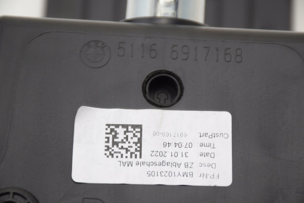 фото №16, Bmw 7 g70 туннель средний подлокотник перед средний консоль цвет чёрный