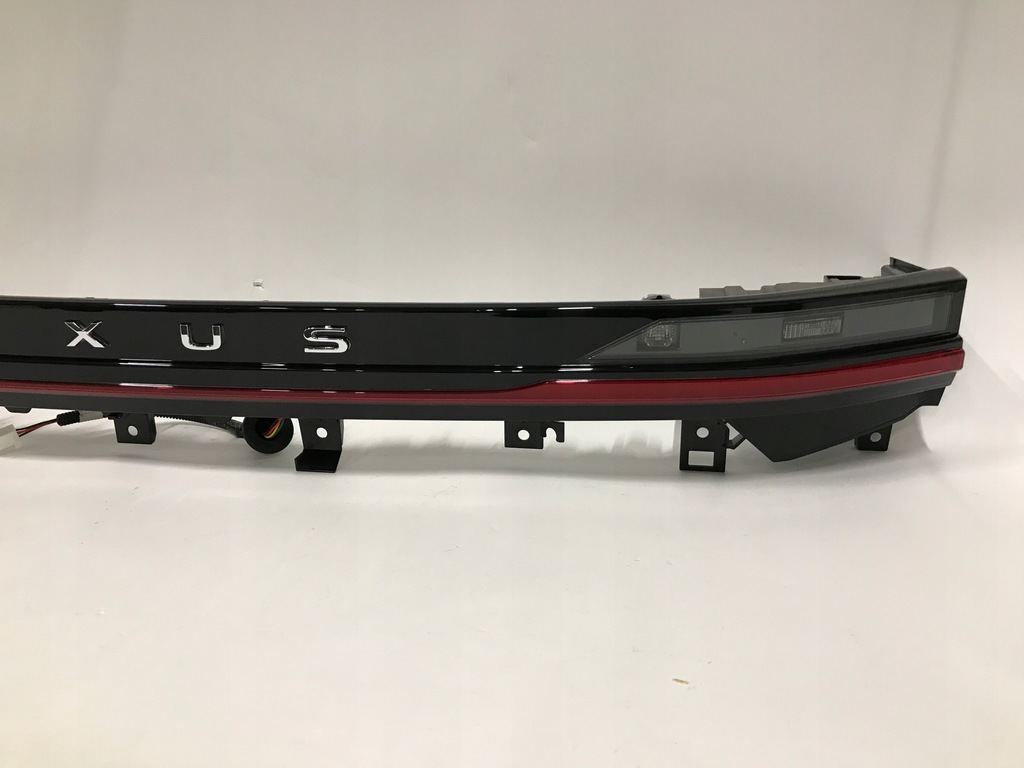 фото №3, Lexus rz 23- лампа задня накладка led europa