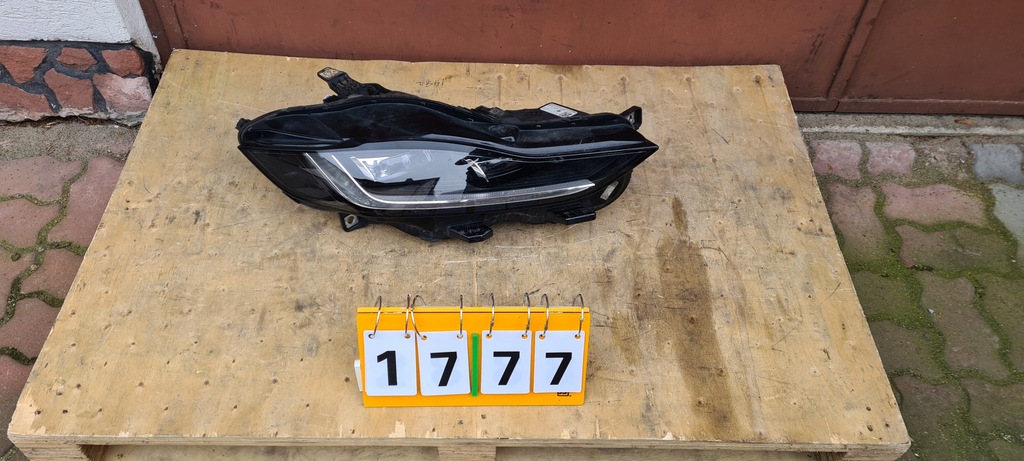 фото №1, Фара правый левый full led jaguar xe