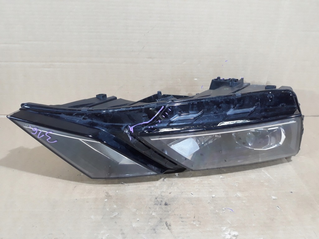 Skoda octavia 3 led 5e рестайлинг  фара правый  передняя Киев