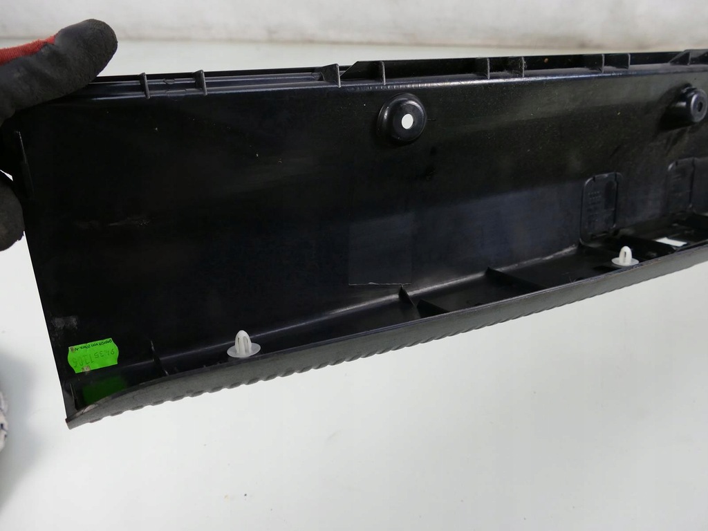 фото №10, Audi a8 d3 lift защита поперечина порог замка задняя